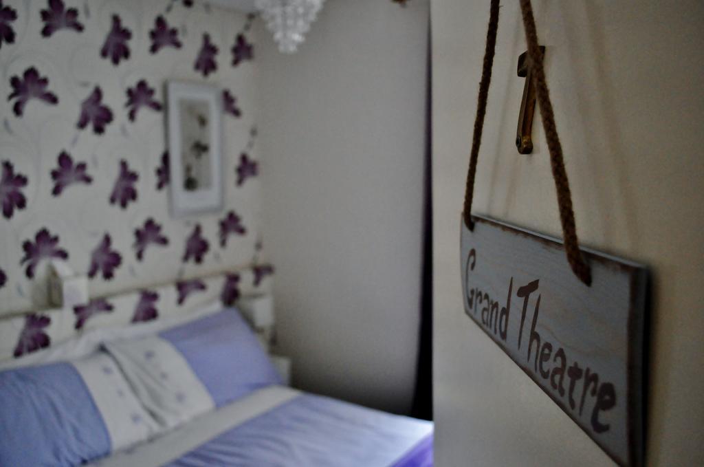Cheers Hotel Blackpool Room photo