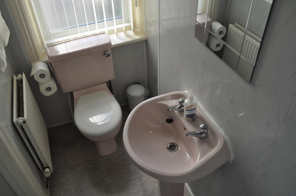 Cheers Hotel Blackpool Room photo