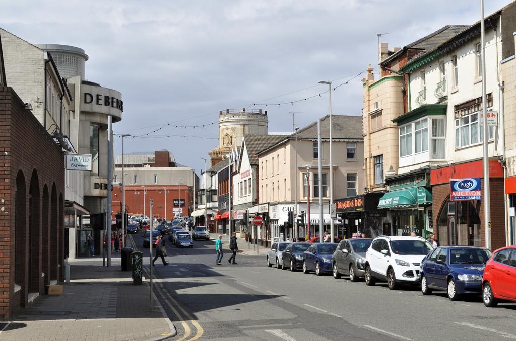Cheers Hotel Blackpool Exterior photo